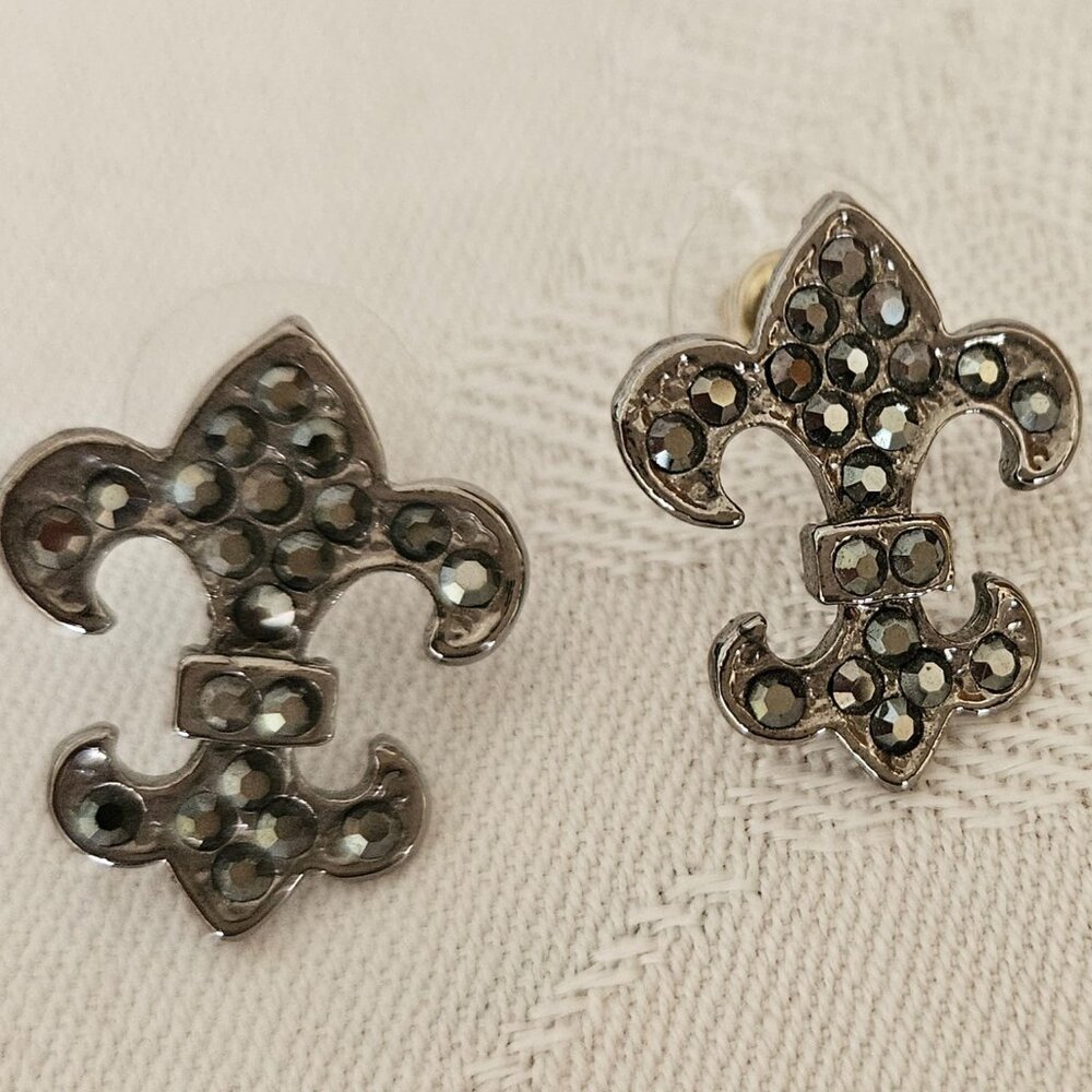 Fleur de Lis Earrings
